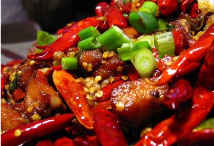 Hải sản, đồ cay n&oacute;ng