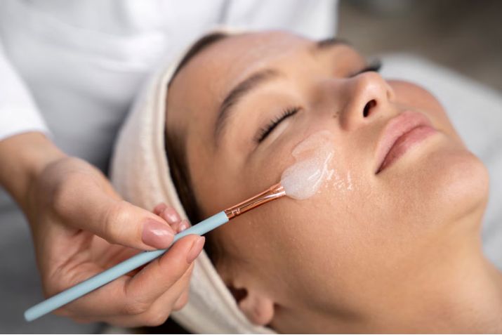 Peel da có tác dụng gì? Hé lộ những lợi ích và lưu ý quan trọng sau khi thực hiện
