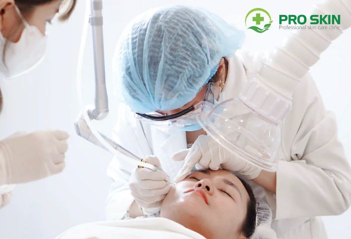 So s&aacute;nh peel da sinh học với laser t&aacute;i tạo da